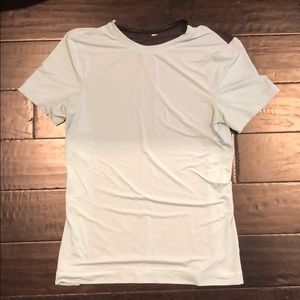 Lululemon men’s metal vent tee